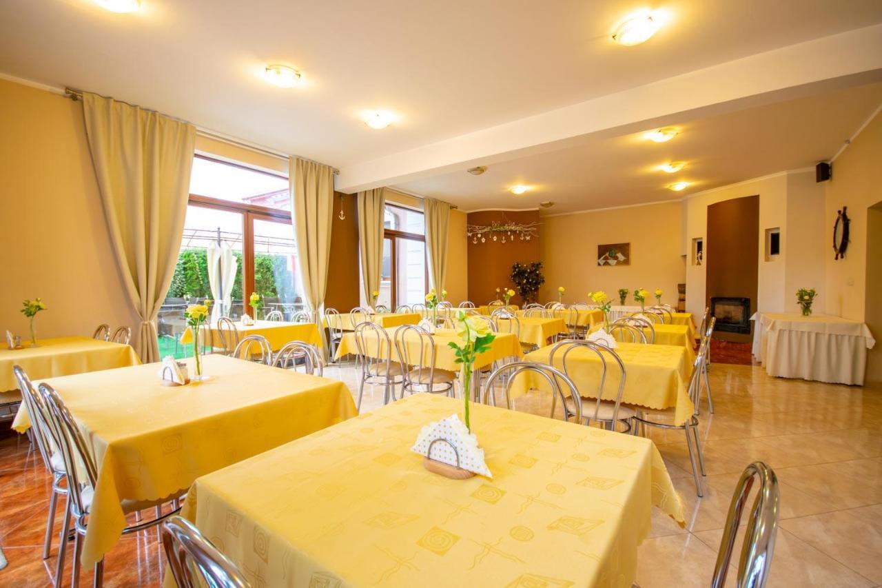 Pensjonat Marynarski - Apartamenty Darlowko Exterior photo